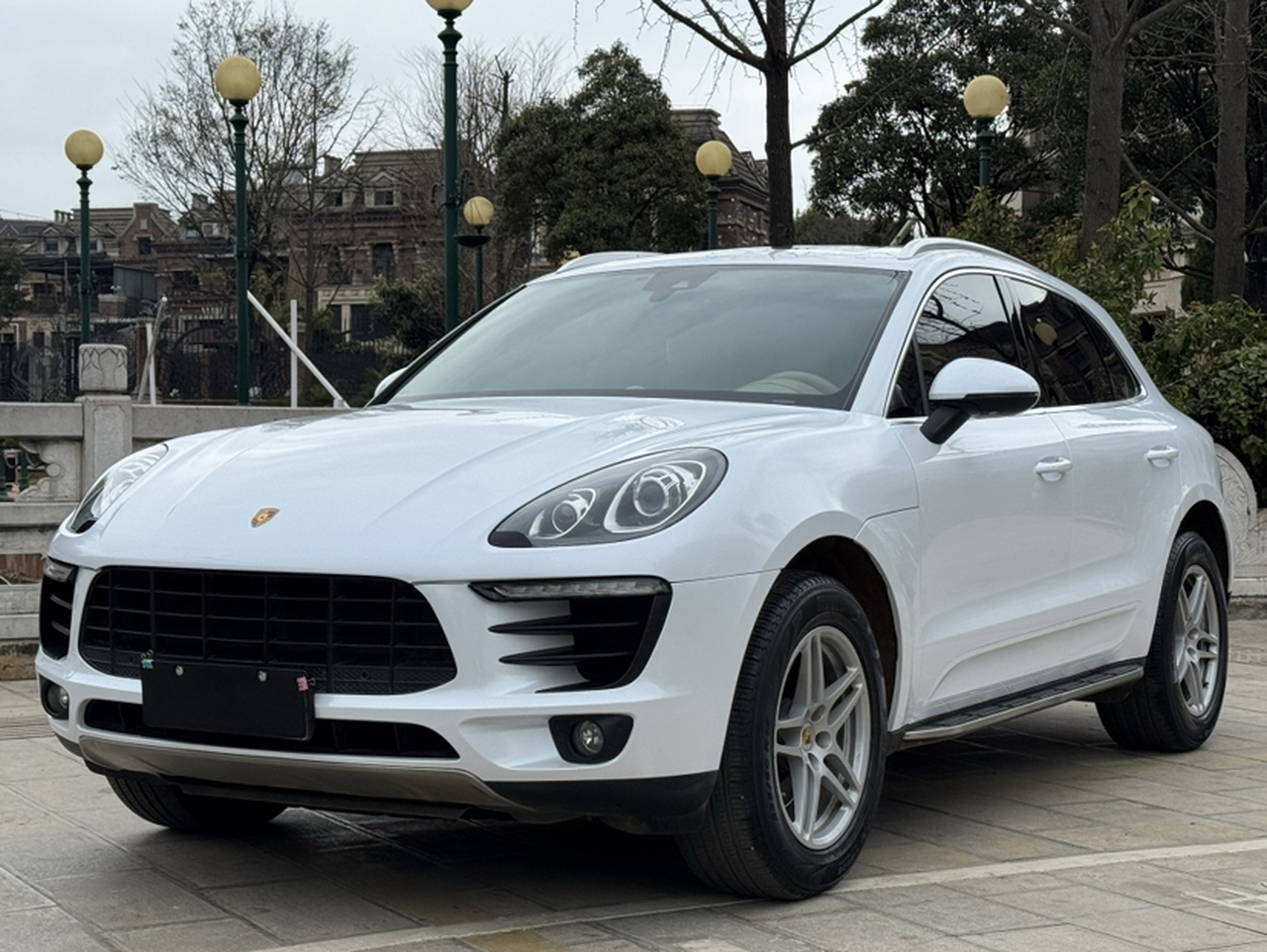 2017 Macan 2.0T