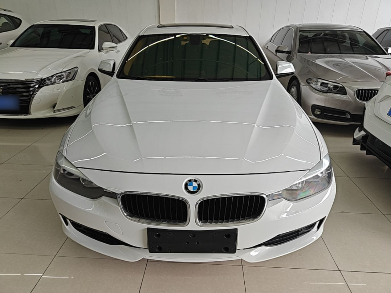 3 Series 2015 316i Progressive photo 2