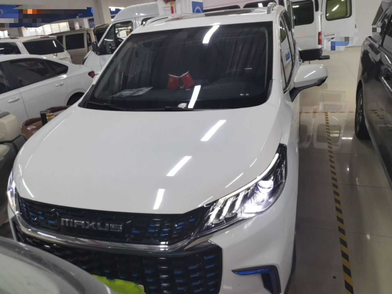MAXUS EUNIQ 5 2020 1.3T PLUG IN Luxury photo 2