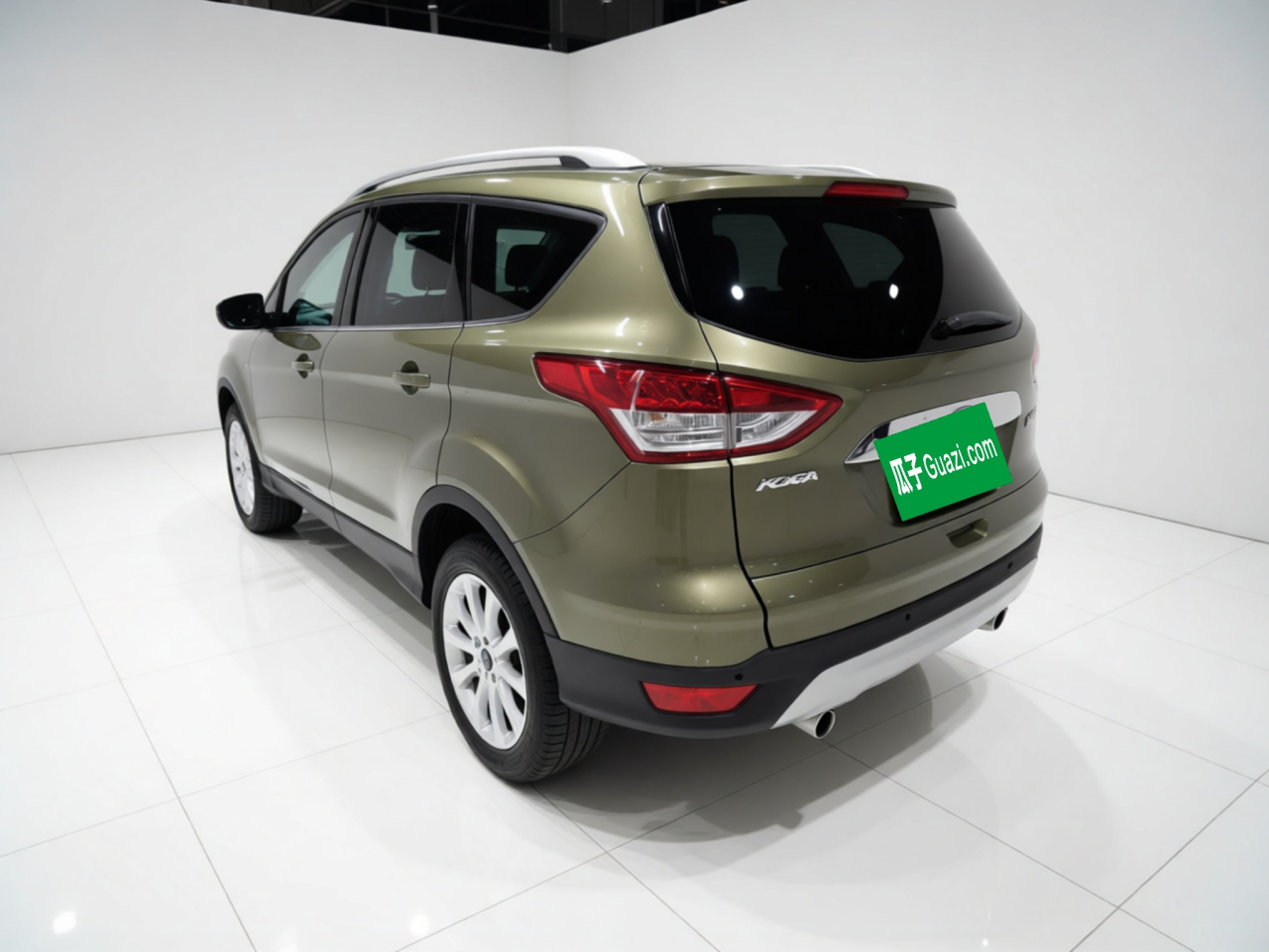 Kuga 2013 1.6L GTDi AWD Elite photo 4