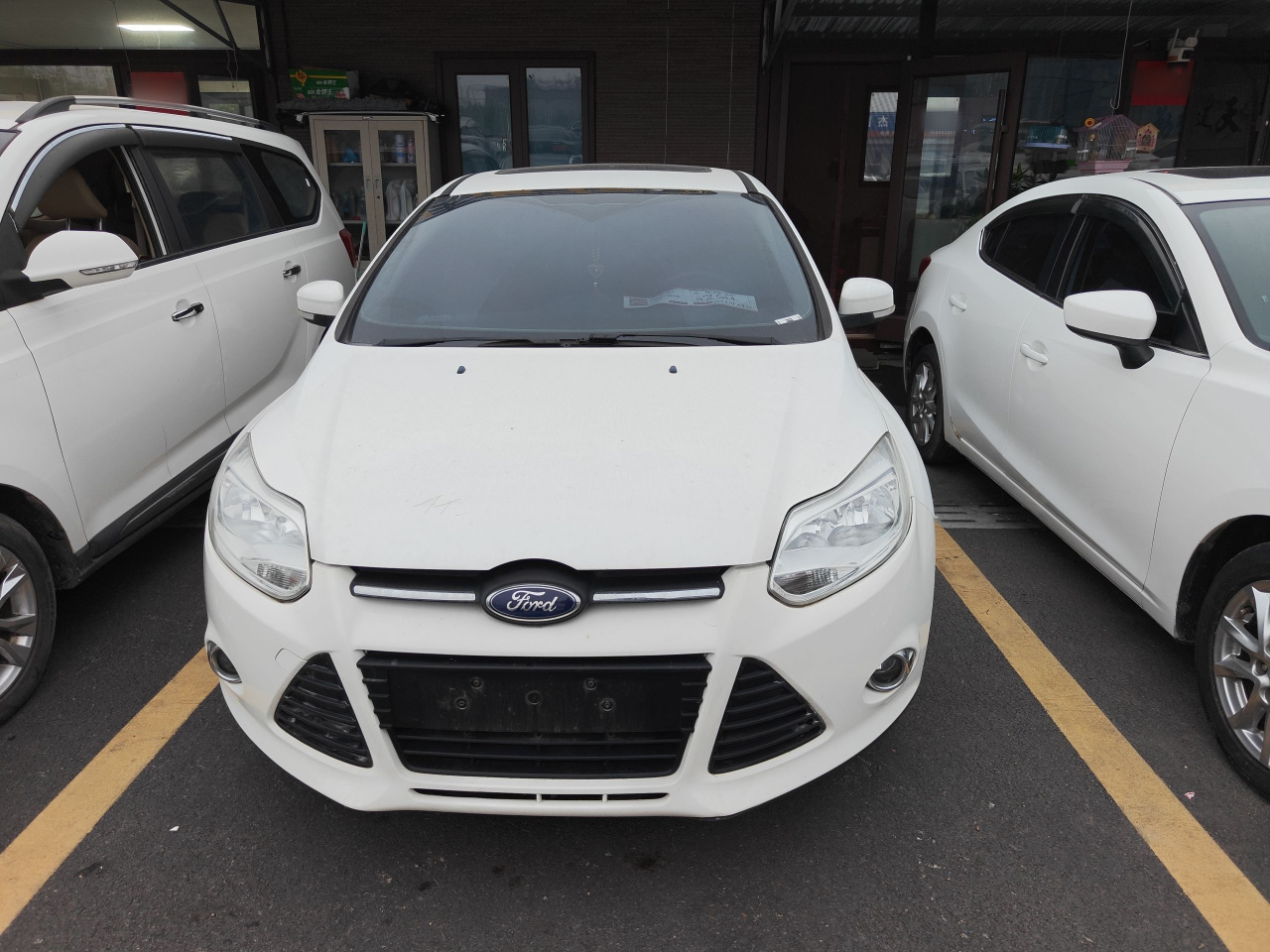 Focus 2012 Hatchback 1.6L AT photo 3