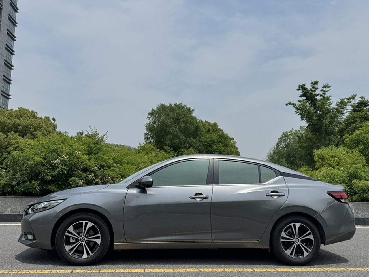Sylphy 2022 1.6L XL CVT Enjoy photo 2