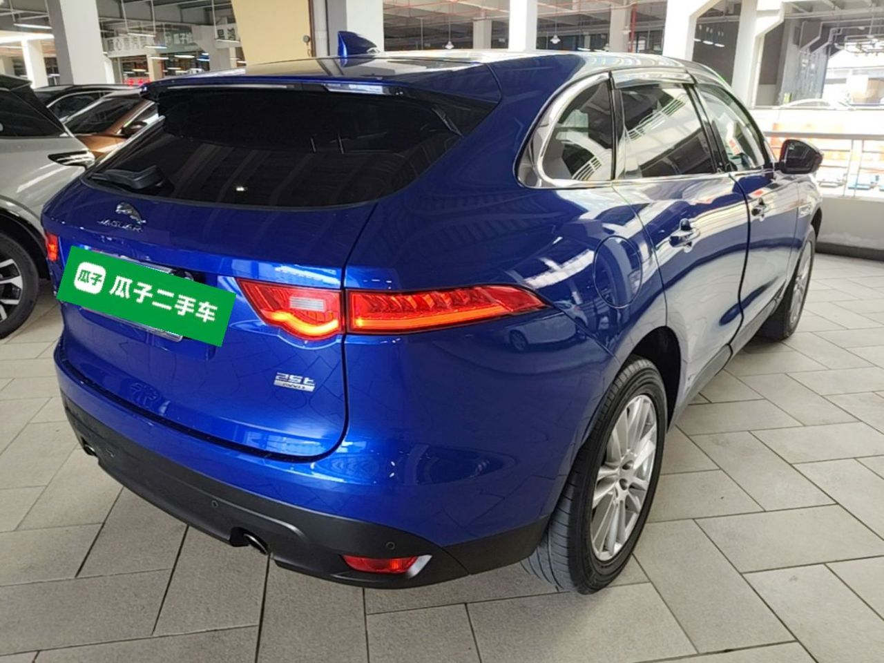 F-PACE 2018 2.0T AWD Exclusive photo 4