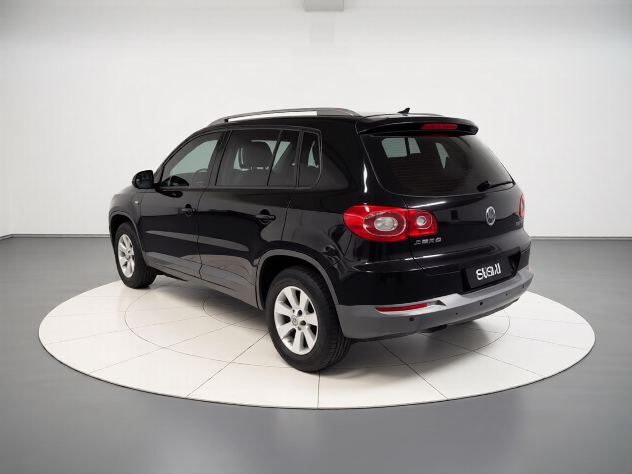 Tiguan 2012 1.8TSI AT RWD photo 4