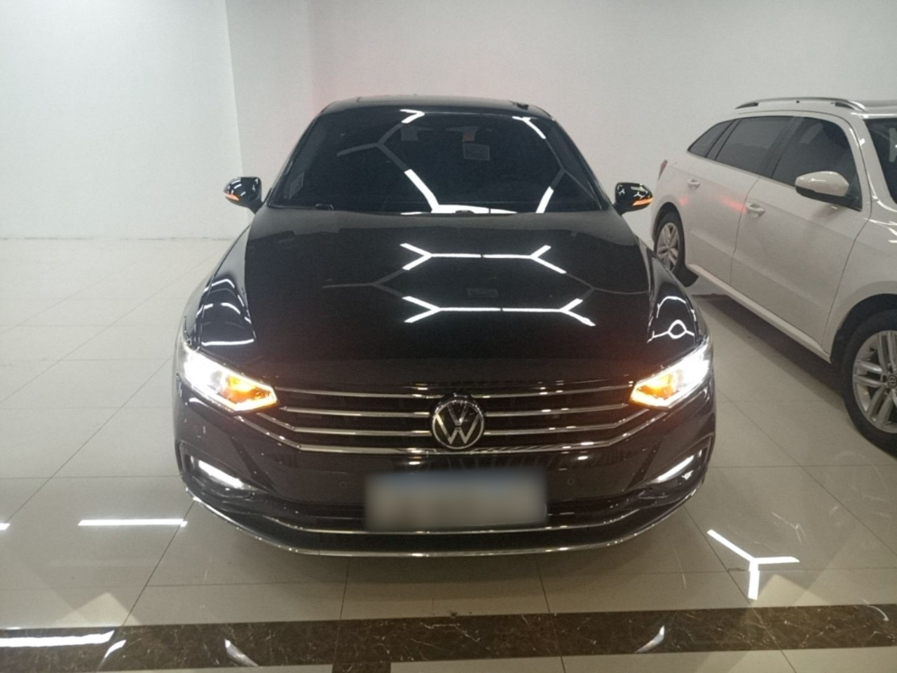 Magotan 2020 330TSI DSG Leading photo 2