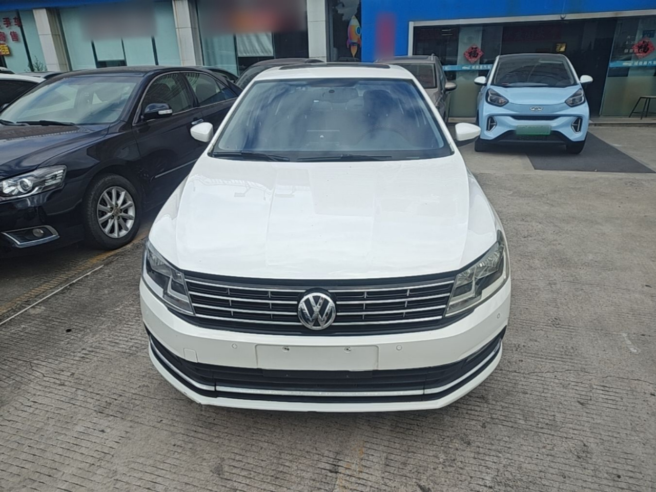 Lavida 2015 1.6L AT Comfort photo 2