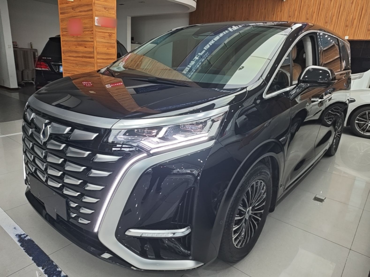 D9 2022 DM-i 970 AWD Flagship