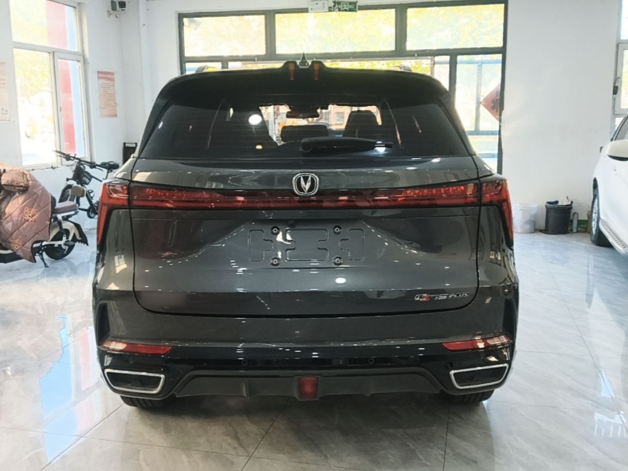 CS75 PLUS 2023 3rd Gen 1.5T AT Premium photo 5