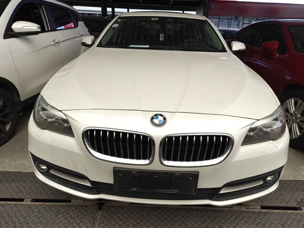 5 Series 2014 520Li photo 2