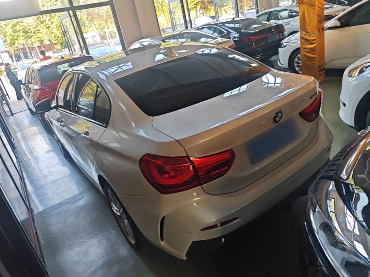 1 Series 2022 120i M Sport photo 4