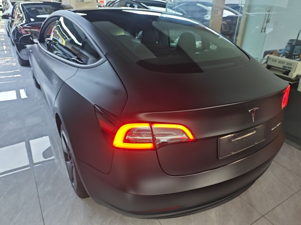 Model 3 Imported 2019 Long Range AWD photo 3