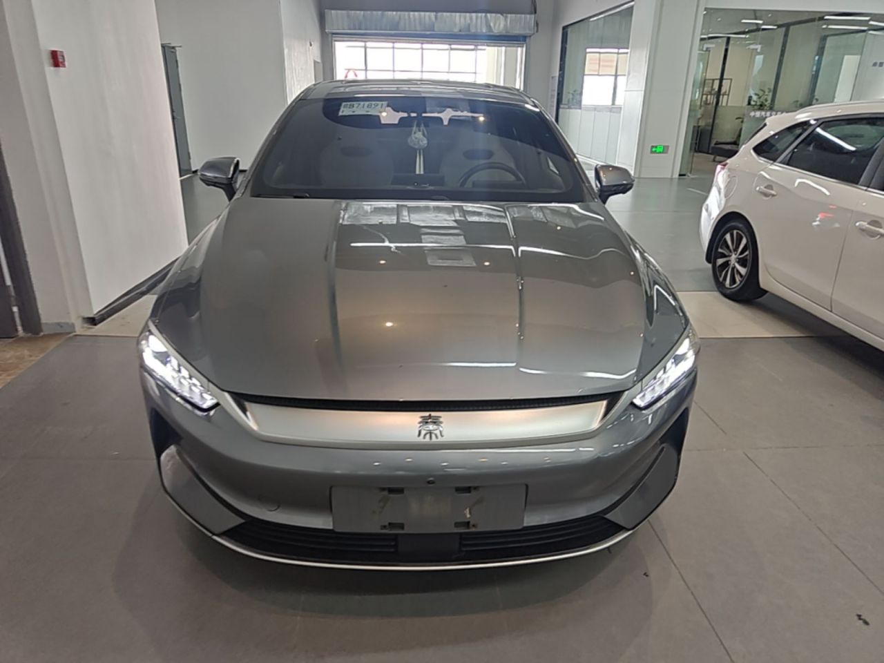 Qin PLUS 2023 Champion EV 420KM photo 2