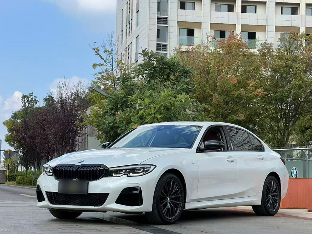 3 Series 2022 325Li M M Sport Night Package