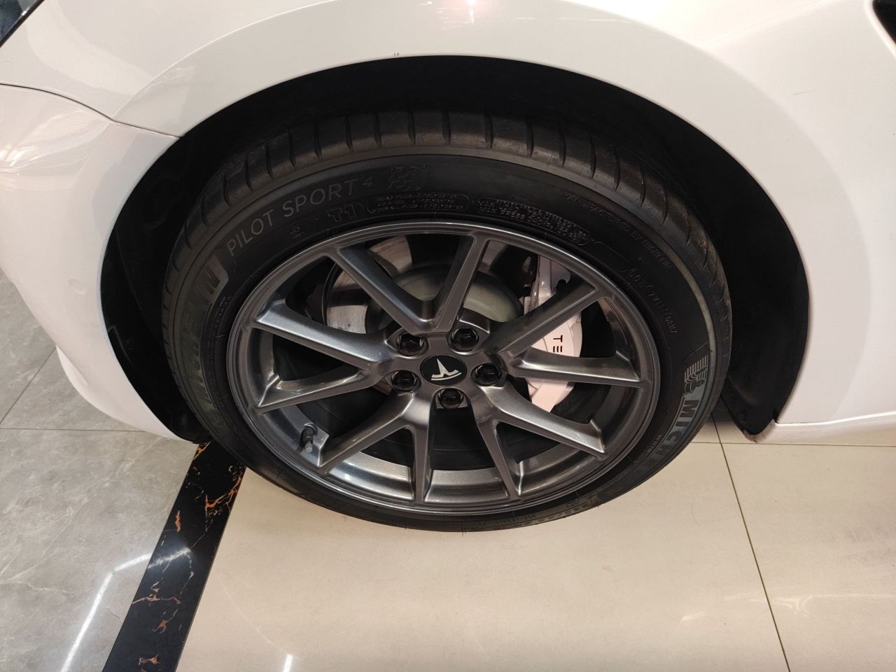 Model 3 2022 RWD photo 2