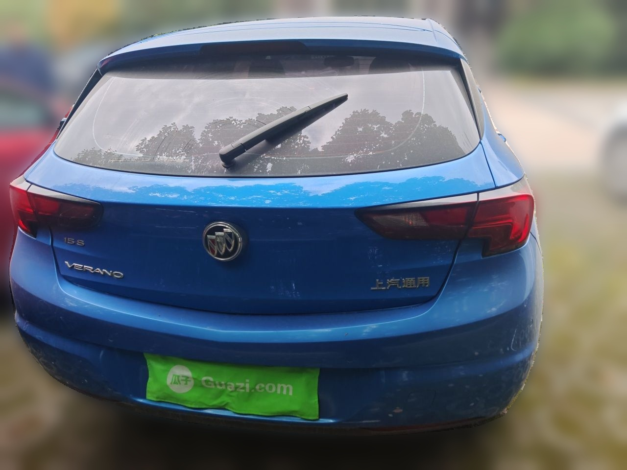 Verano 2016 Hatchback 15S AT Leading photo 3