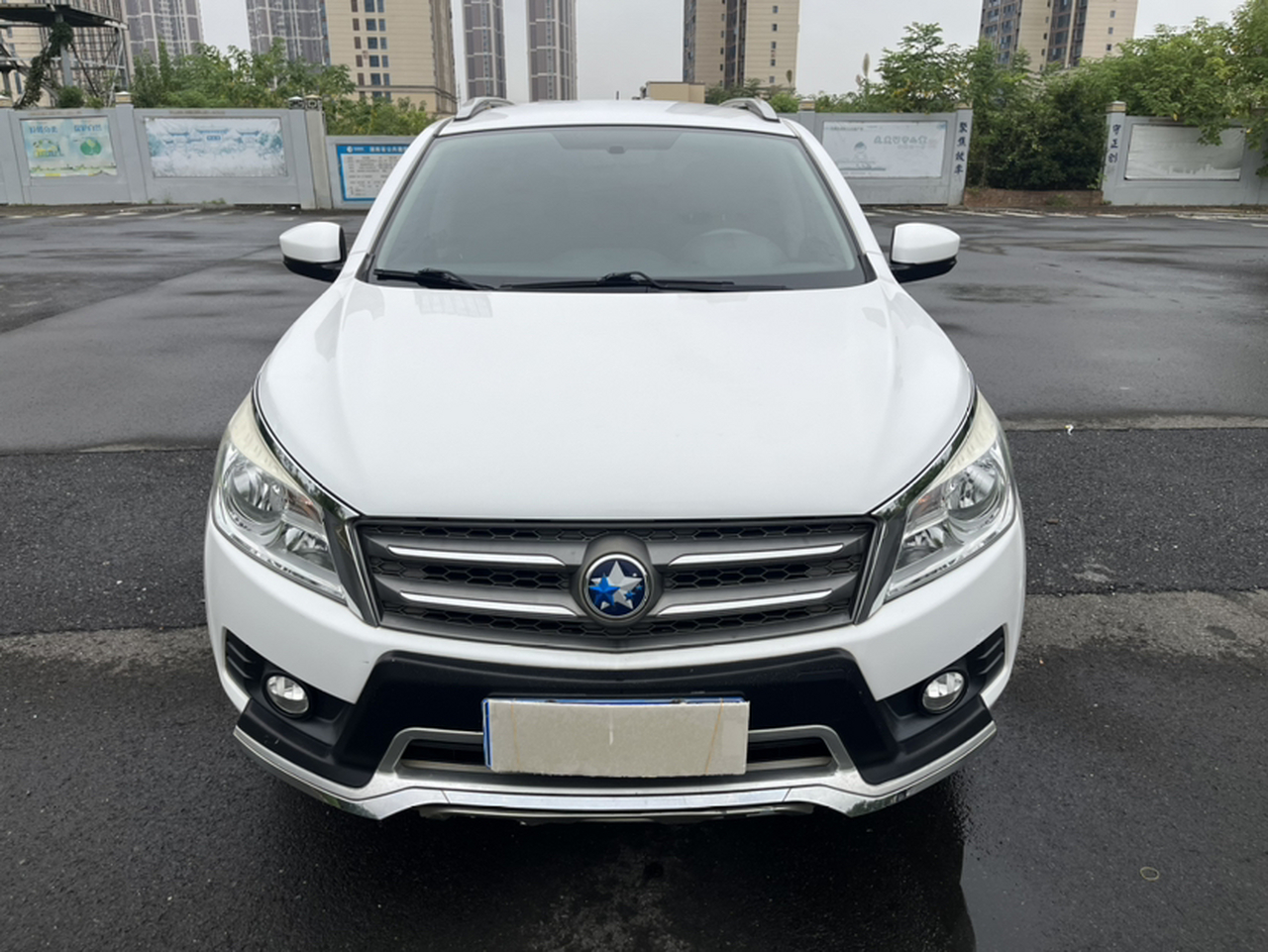 T70 2015 2.0L MT photo 2