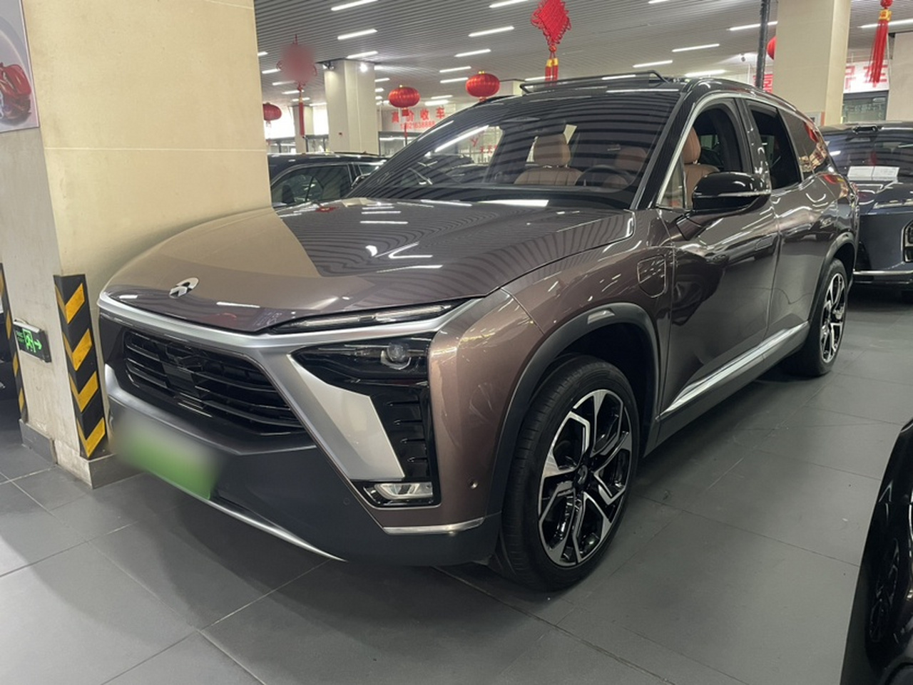 ES8 2020 415KM 6-Seater