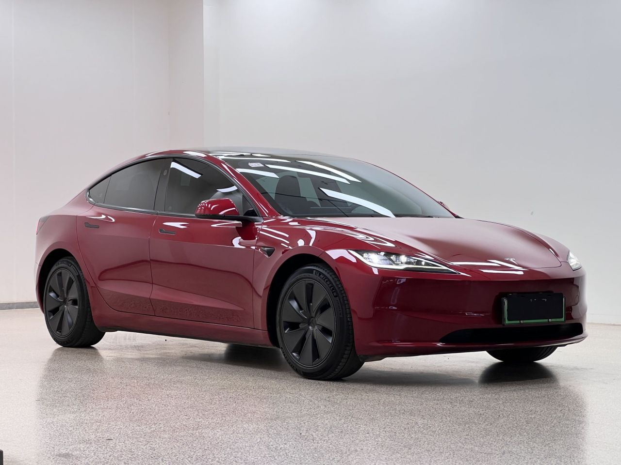 Model 3 2023 RWD photo 5