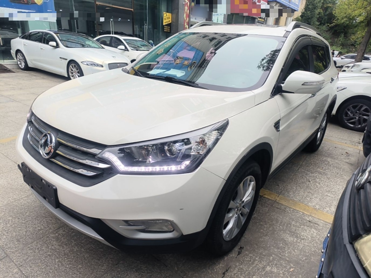 AX7 2015 2.0L MT