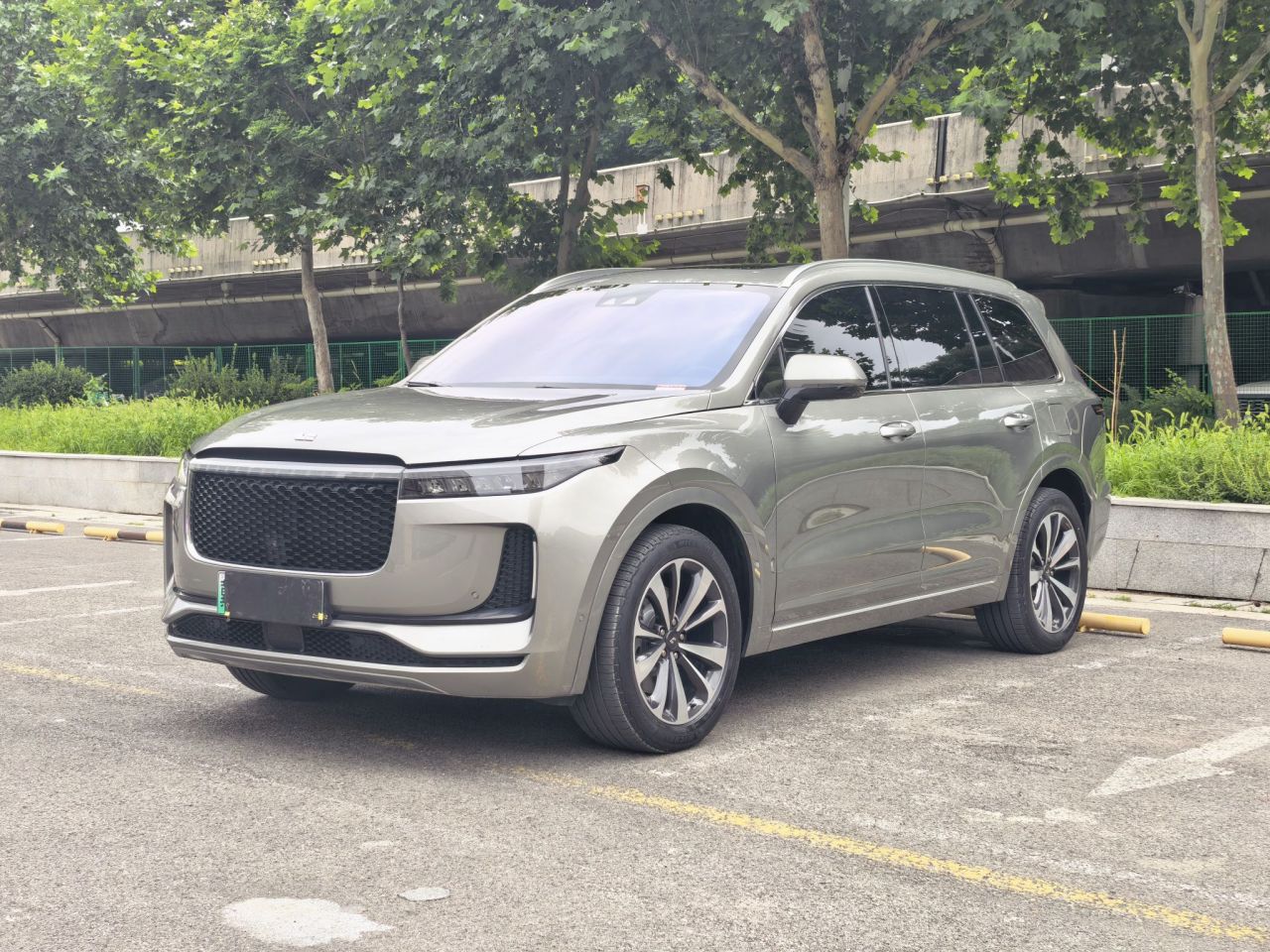 Li Auto ONE 2020 EREV 6-Seater