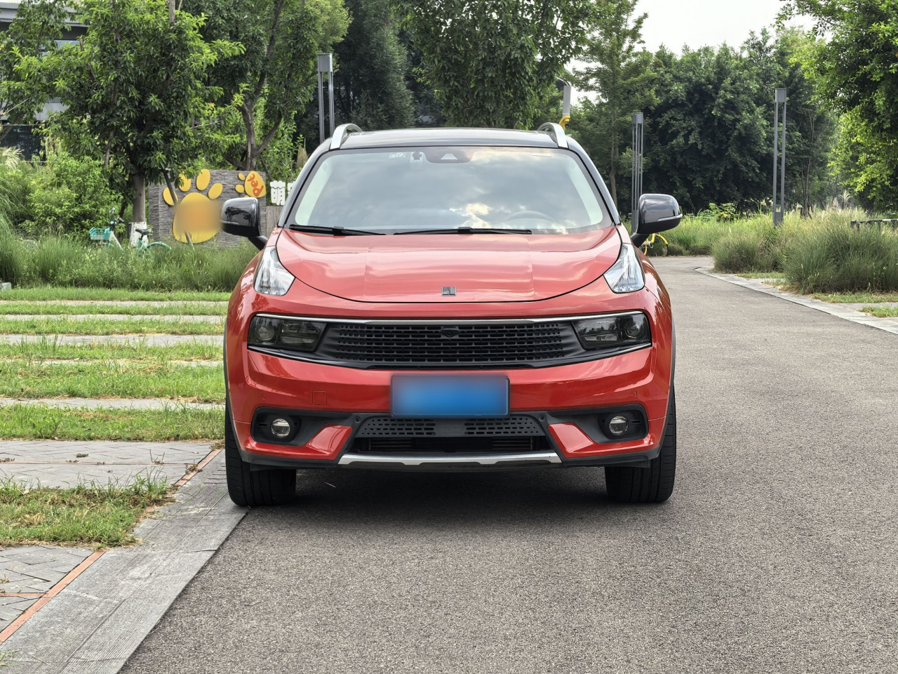 01 2017 2.0T AWD Pro photo 2