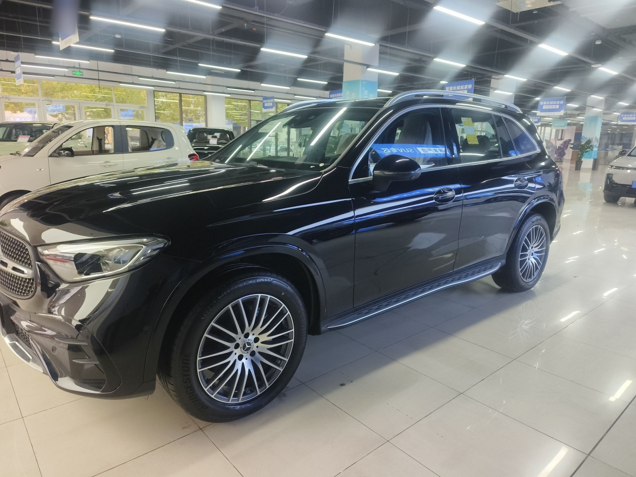 GLC 2026 GLC 300 L 4MATIC Dynamic 5-Seater photo 3