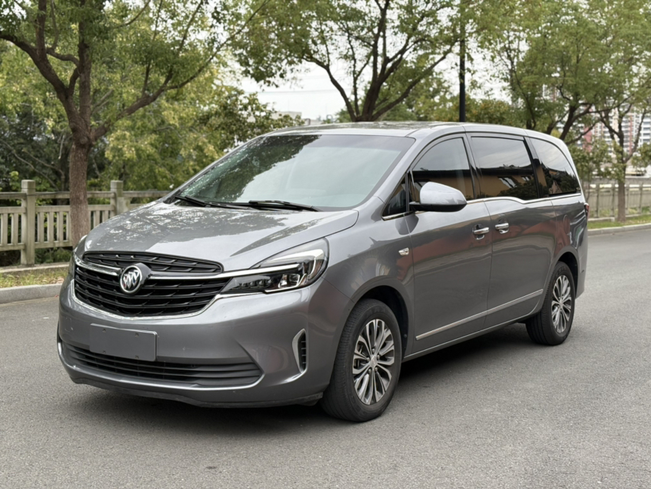 GL8 2022 652T Luxury