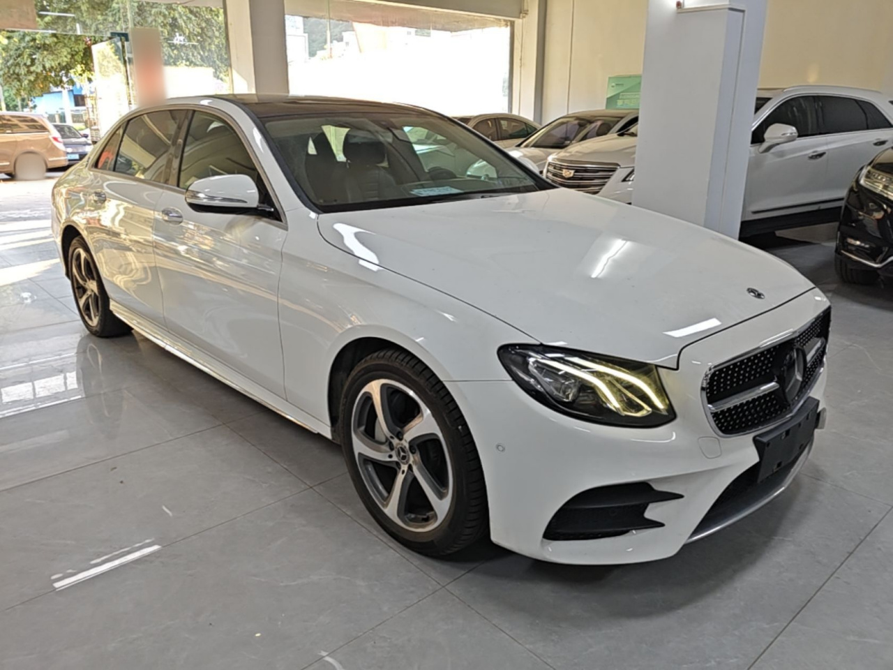 E-Class 2018 E 300 L Sport Fashion photo 3