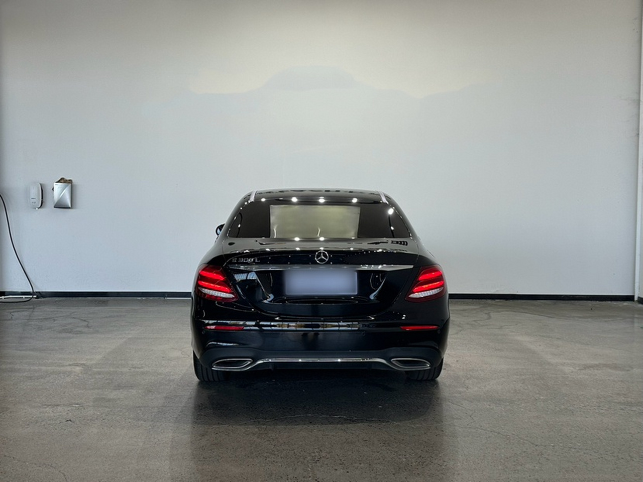 E-Class 2019 E 300 L Sport Luxury photo 5