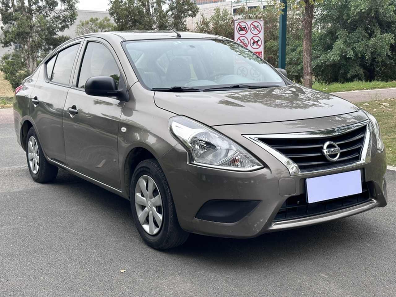 2014 1.5XE MT Comfort photo 4