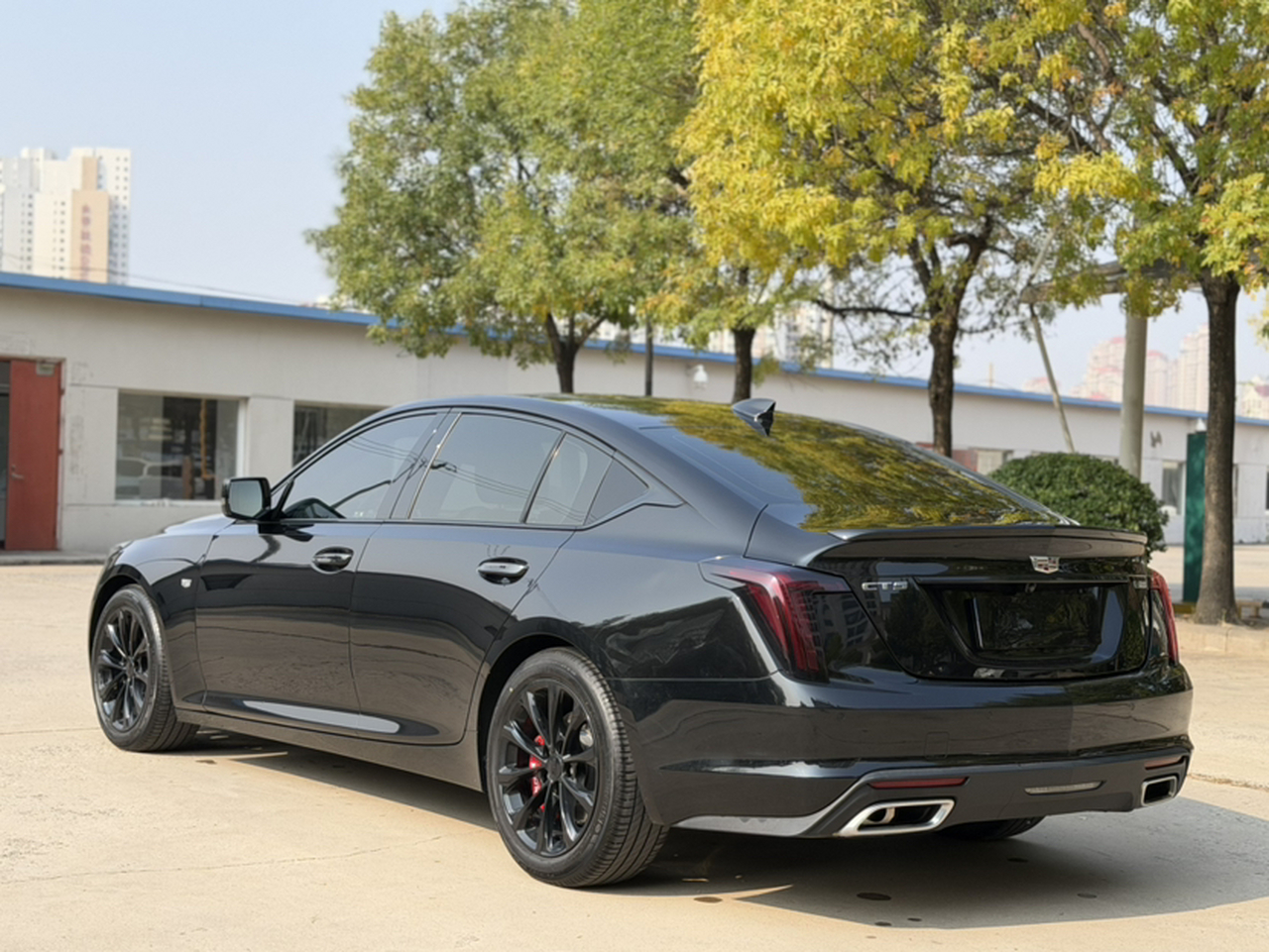 CT5 2023 28T Luxury Standard photo 4