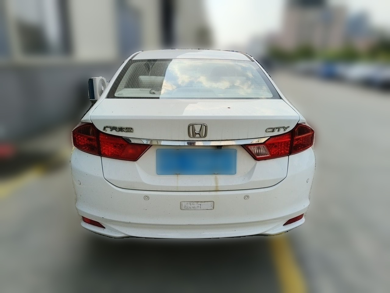 2015 1.5L CVT Comfort photo 3