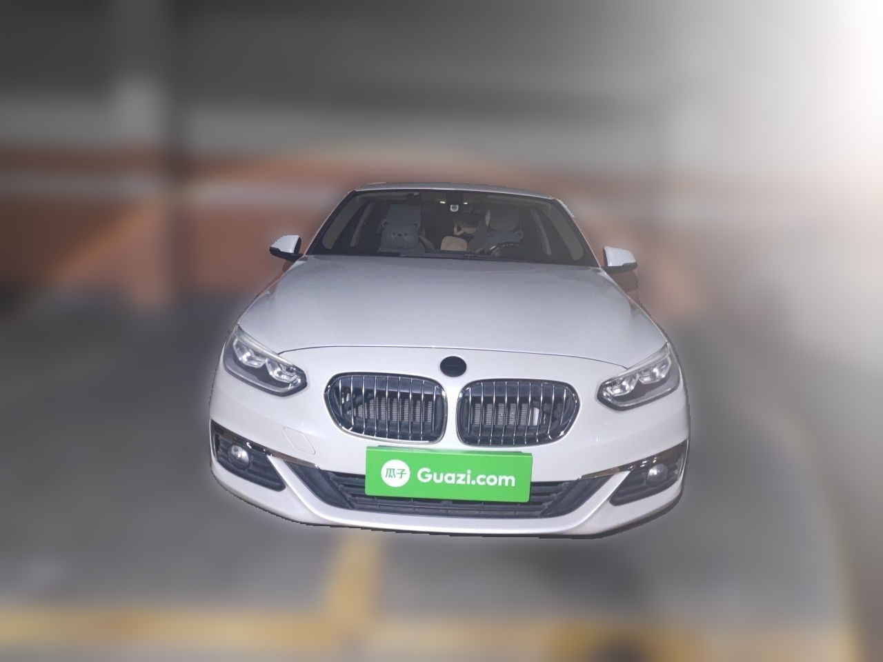 1 Series 2017 118i Design Package photo 2