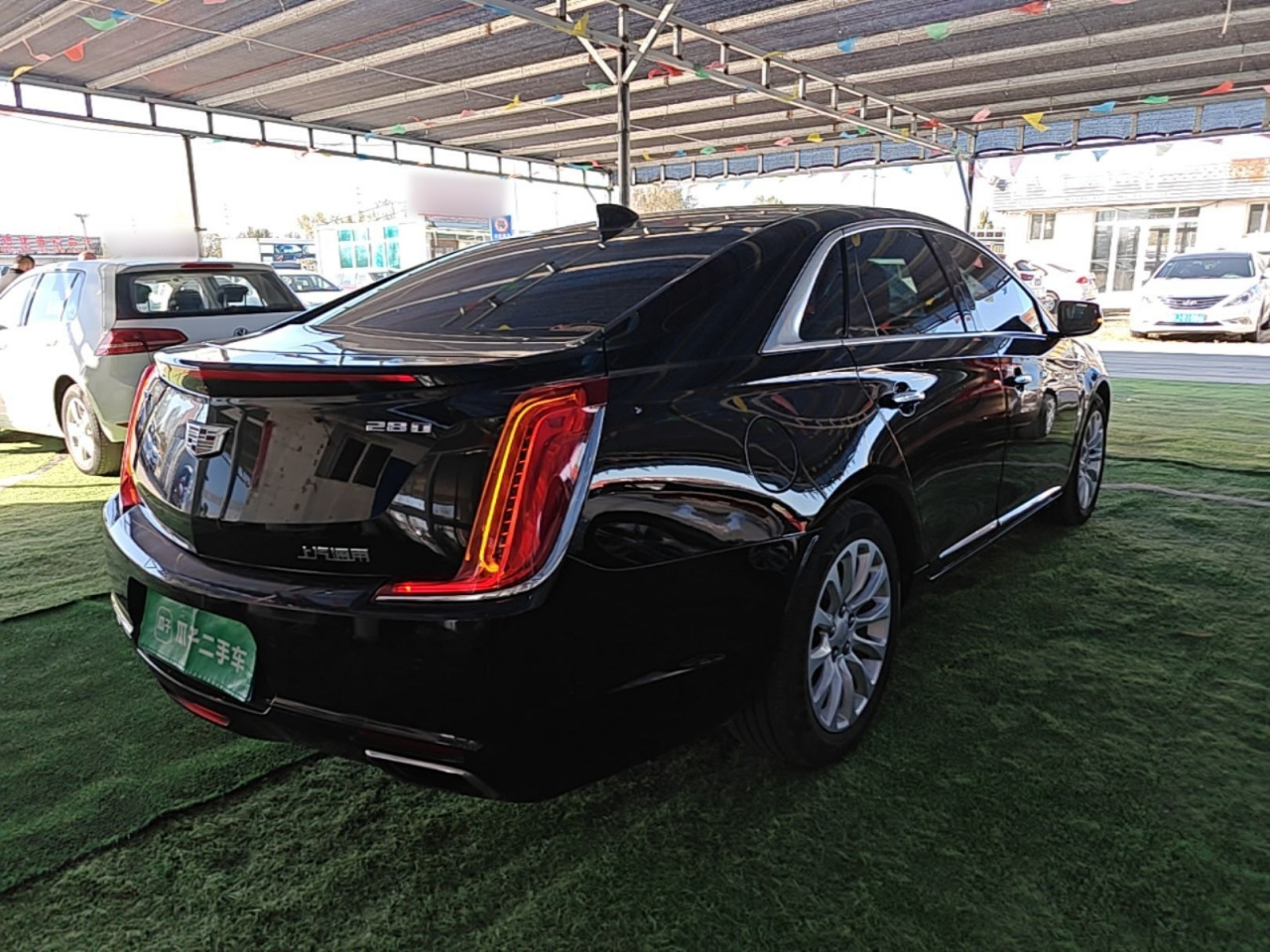 XTS 2018 28T Tech photo 4