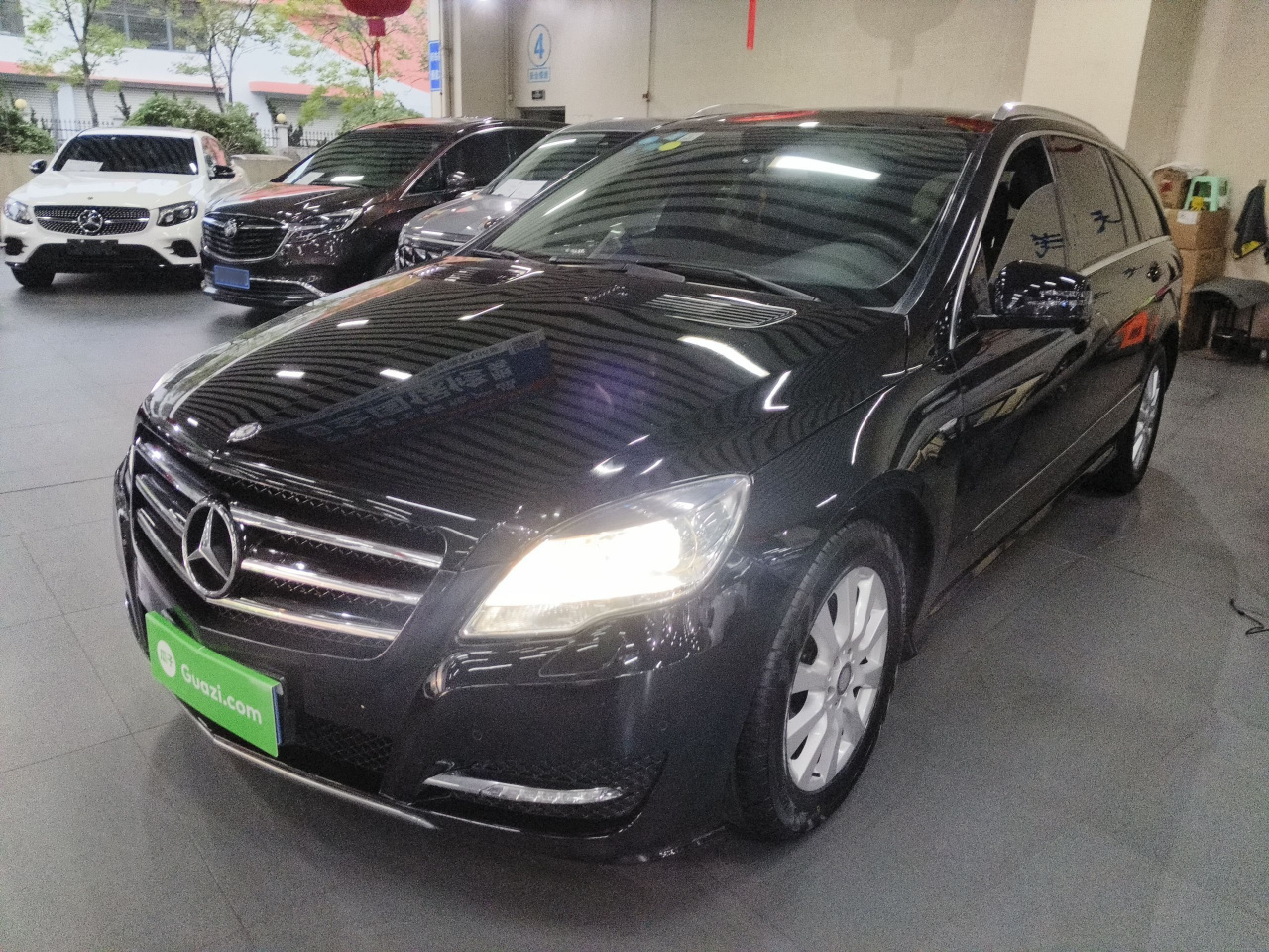 R-Class 2017 R 320 4MATIC Business Edition
