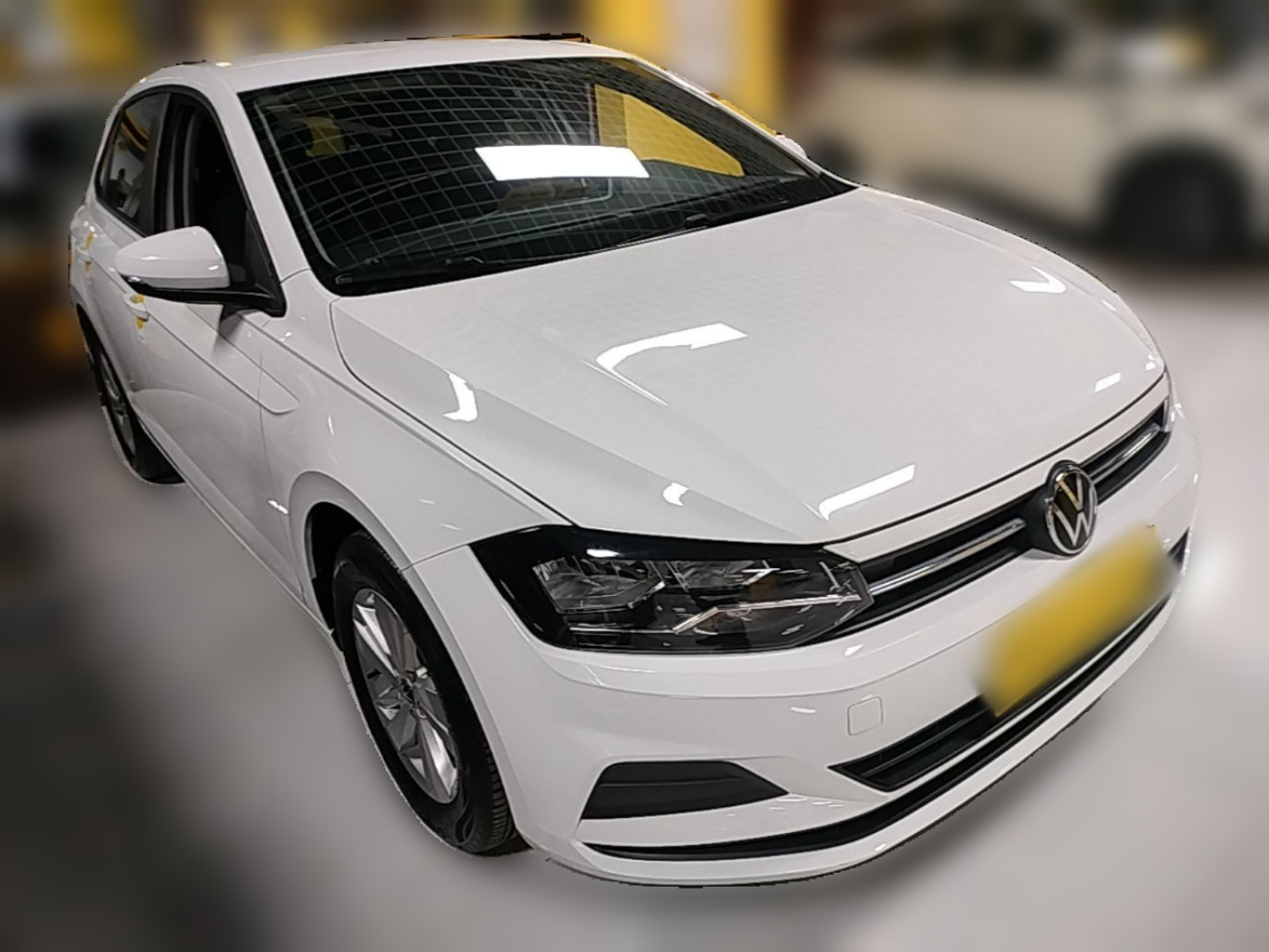 Polo 2023 Facelift Plus 1.5L AT photo 3