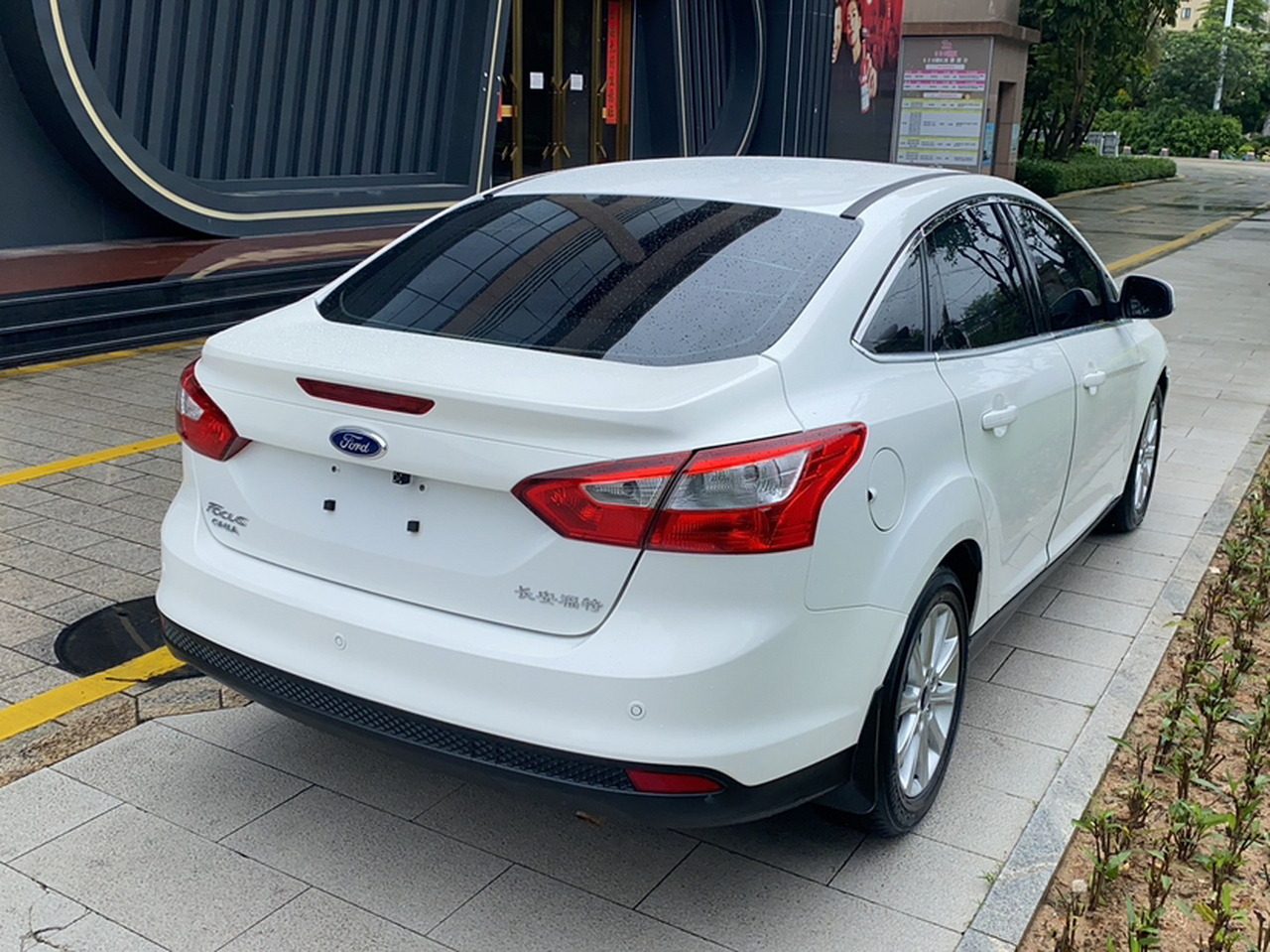 Focus 2012 Sedan 1.6L AT Premium photo 4