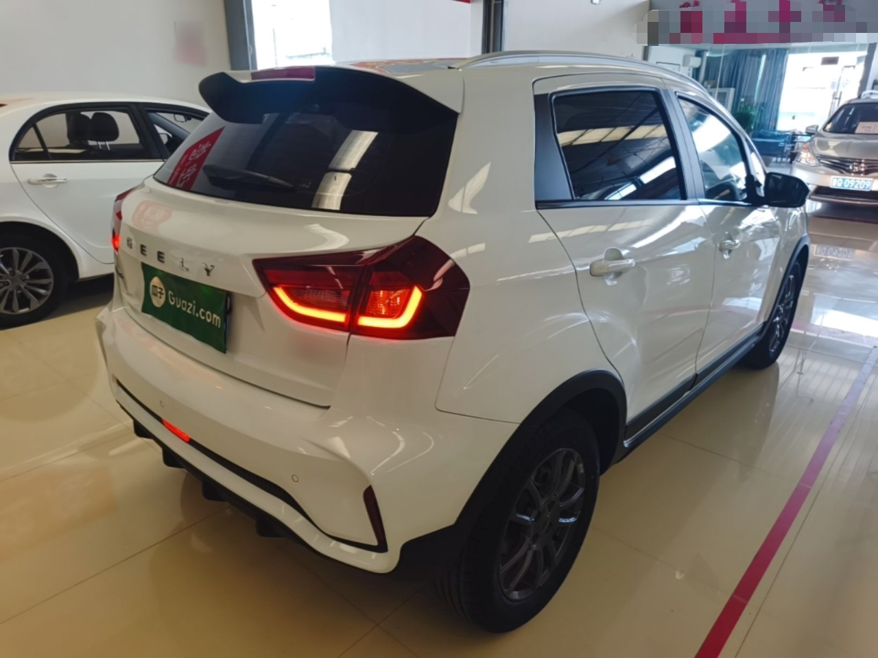 Vision X3 2021 PRO 1.5L CVT Premium photo 4