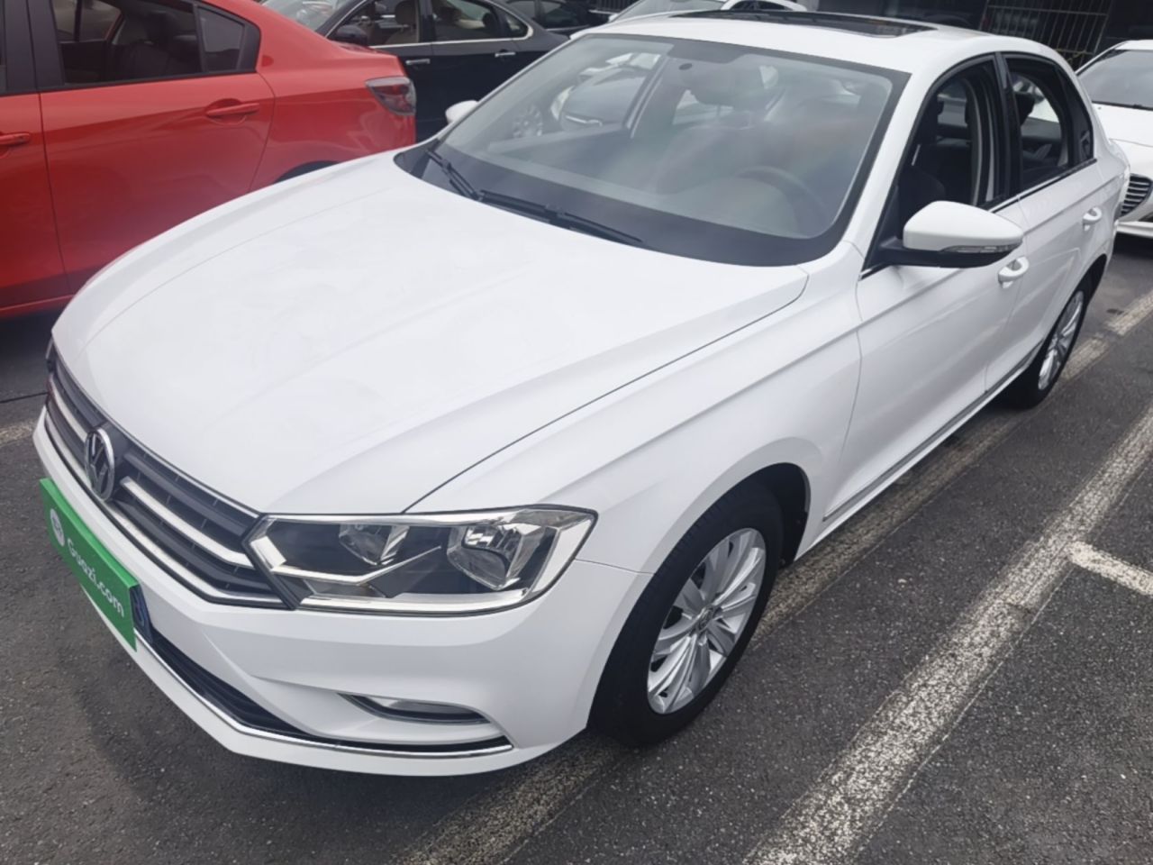Bora 2017 1.6L MT Comfort