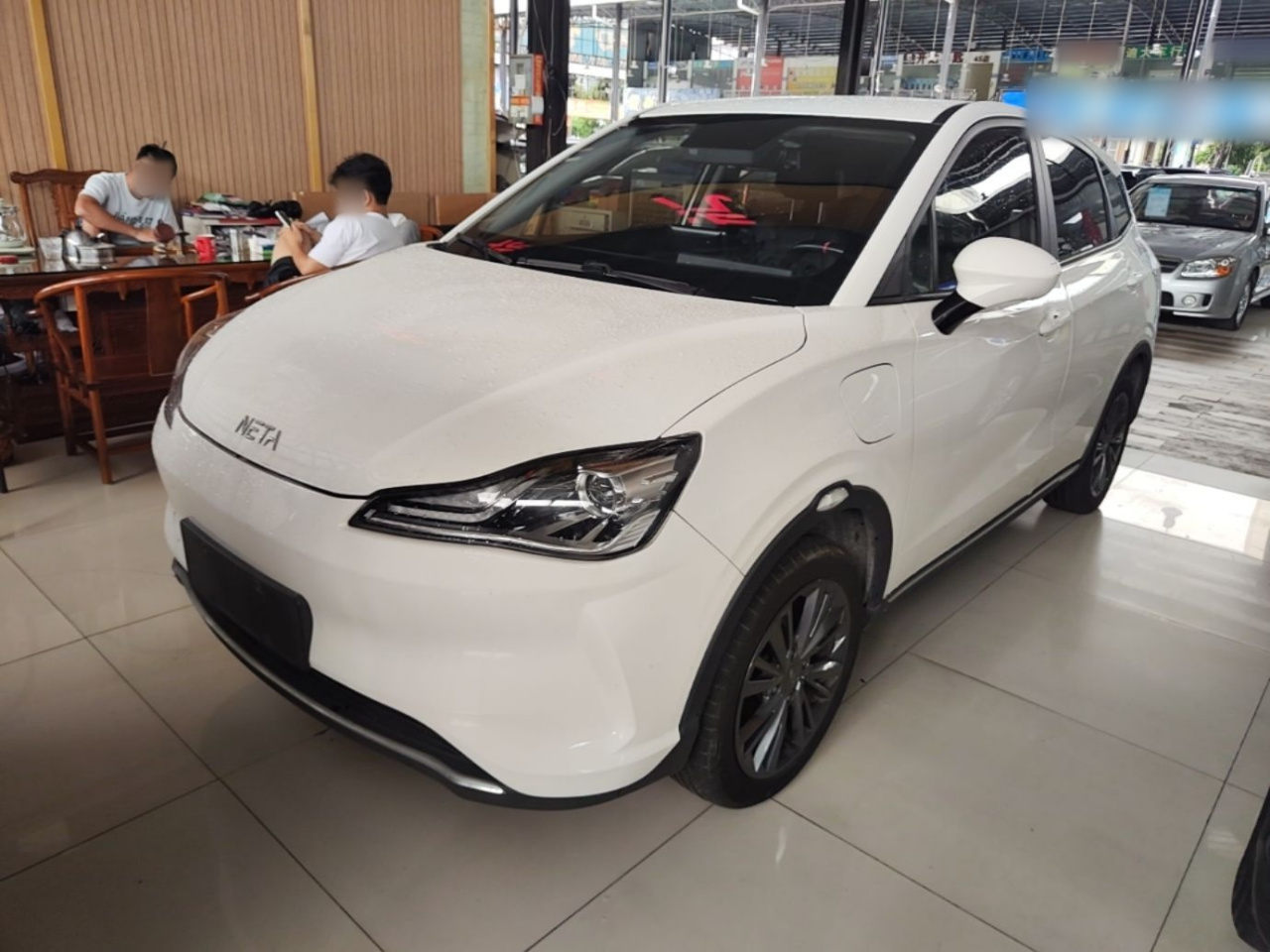 Neta V 2022 400 Lite