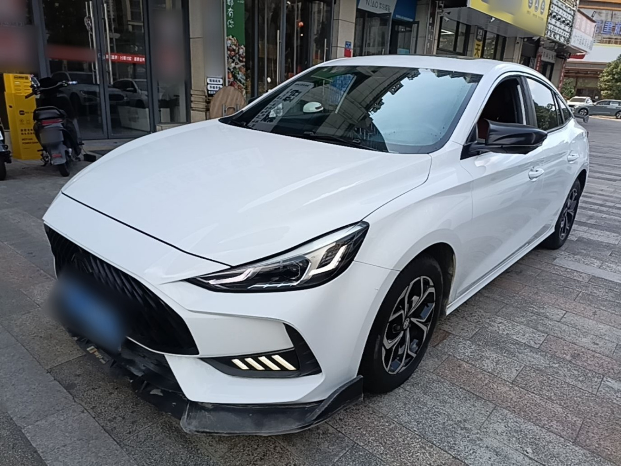 MG5 2021 180DVVT CVT Luxury