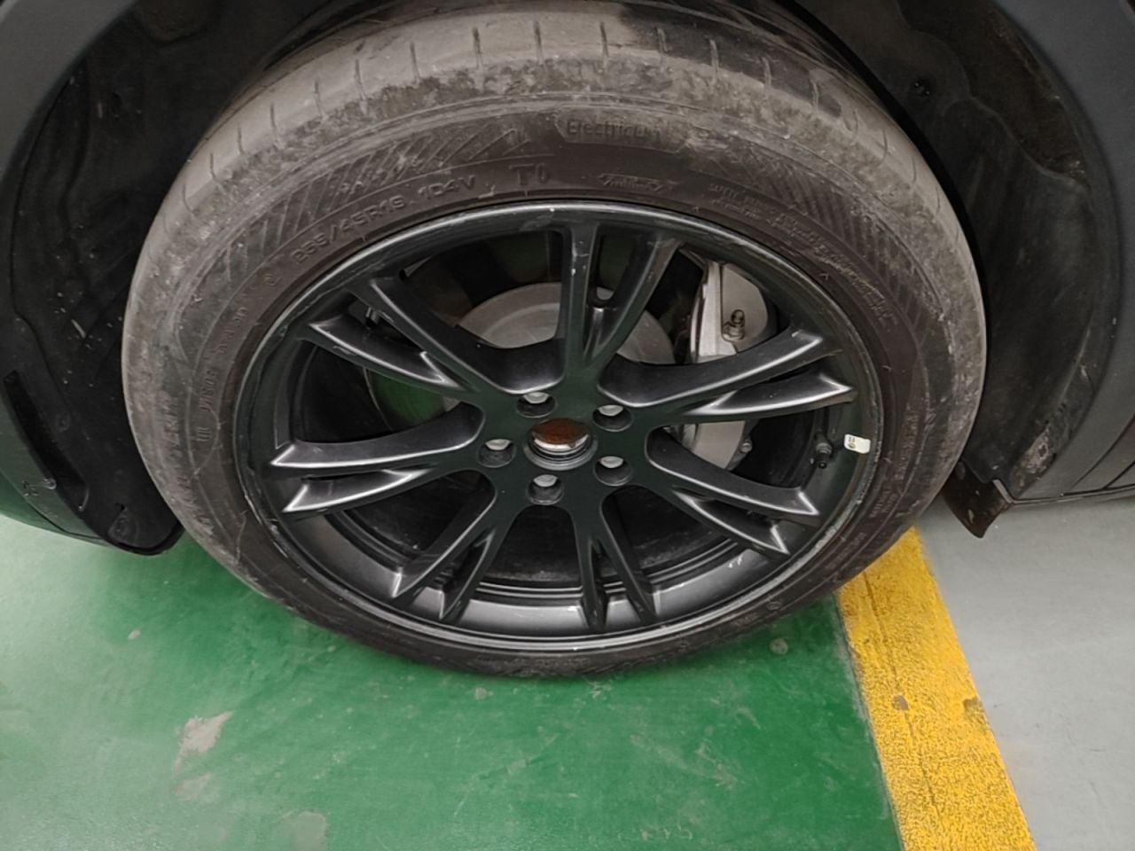 Model Y 2023 RWD photo 2