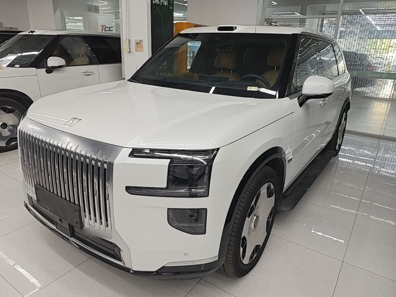 9X 2025 Ultra 70kWh 6-Seater