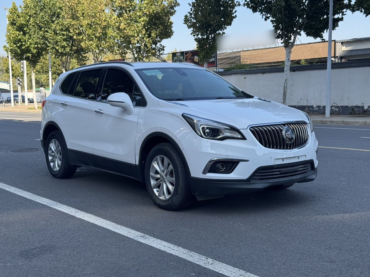 Envision 2017 28T AWD Luxury photo 4