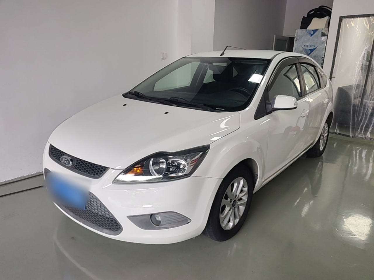 Focus 2013 Hatchback Classic 1.8L MT