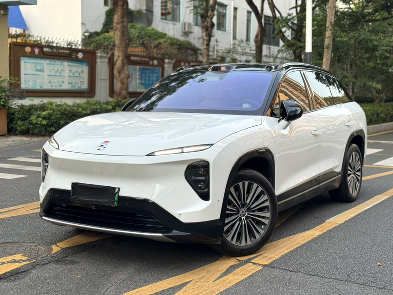 ES7 2022 75kWh