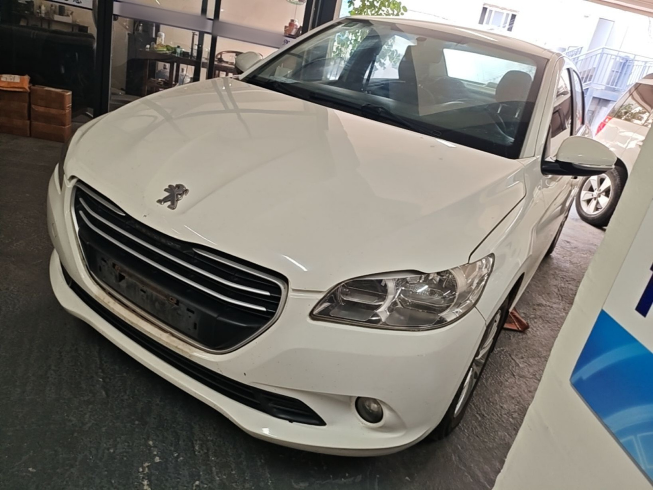 301 2016 1.6L MT Comfort
