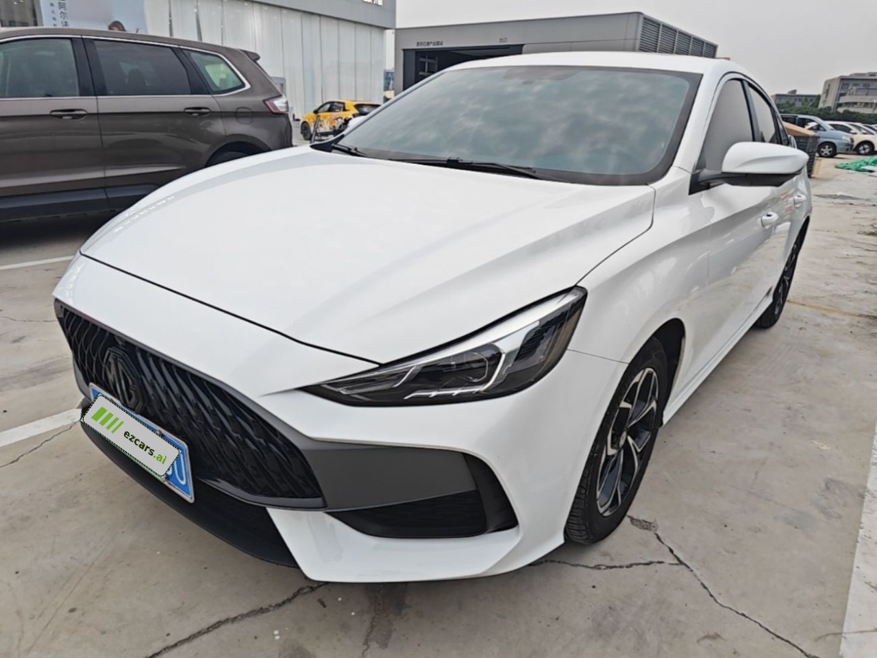 MG5 2023 180DVVT CVT Luxury