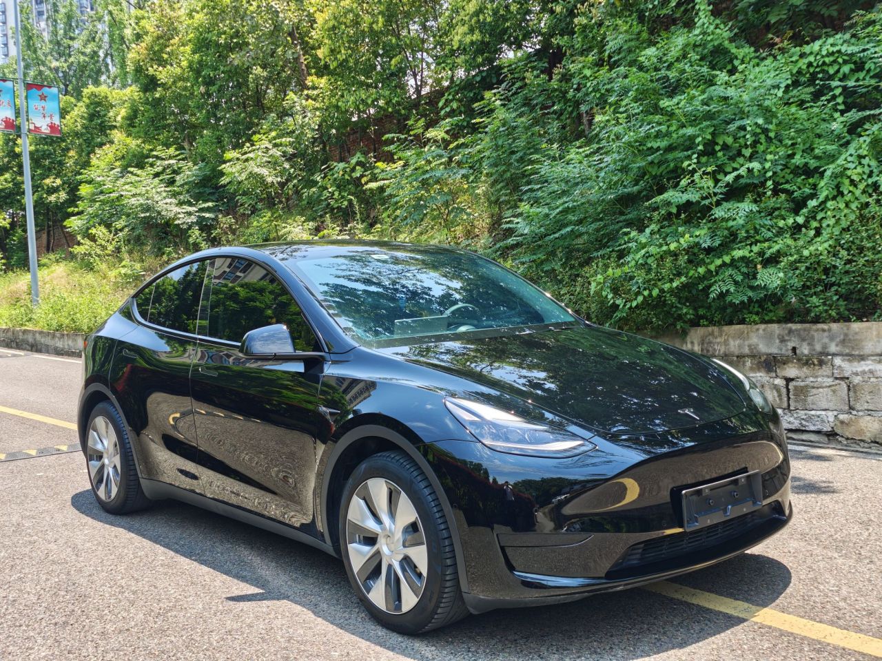 Model Y 2022 Facelift RWD photo 3