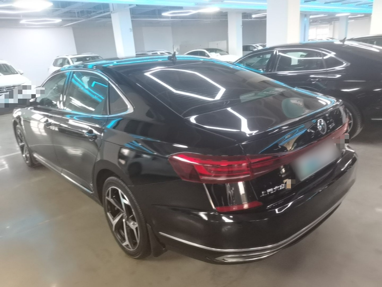Passat 2023 Facelift 330TSI Elite photo 4